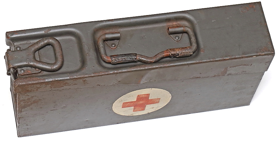 救急箱（34年型弾薬箱）と内容一覧